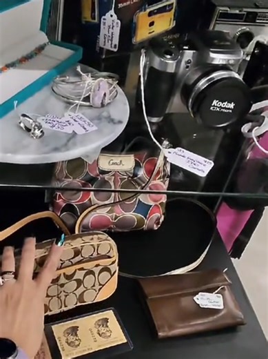 Camera restock and booth tidying!! We just got in some new digital cameras including a working Cisco Flip HD 3! Booth 154 Mall of Peddlers in Mesa. #digitalcameras #y2k #juicycouture #vintage #restock