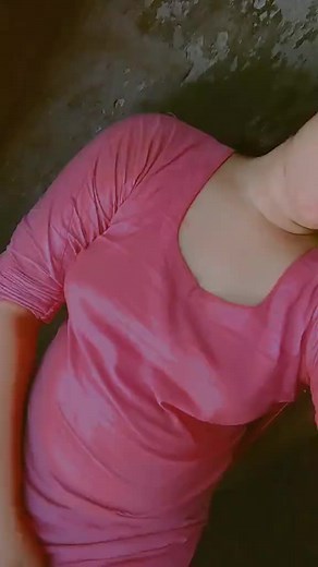 Stylish Pink Top: Fashion Inspiration and Outfit Ideas