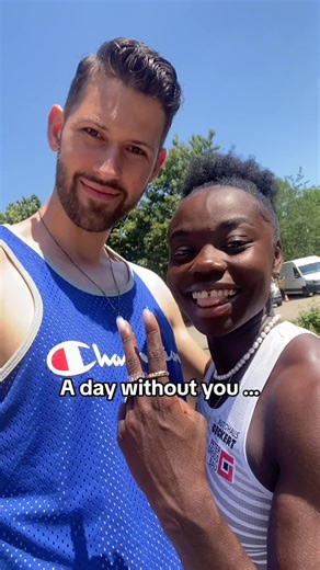 Happy moment of bwwm couples. 👸🏾🤴🏻😘😘 #interracialdating #viral #fyp #mixeddating #interracialcouple #interracialrelationship #mixedcouple #bwwm #kiss #interraciallove