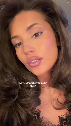 MAC Dazzlelips Crayon in Spaced Out Review