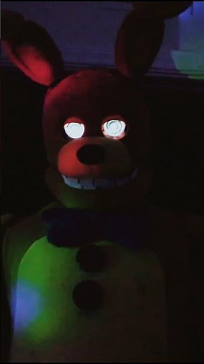 FNAF 2 MOVIE SPRING BONNIE COSPLAY! #fnaf #fivenightsatfreddys
