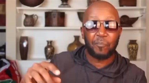 Single and Thriving: Unmarried Women in Their 40s