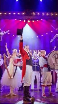 Dazzling acrobatics, live music, unforgettable songs!