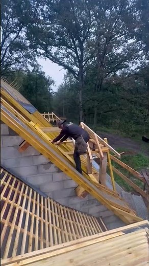 Timelapse pose et assemblage de la lucarne 🙌