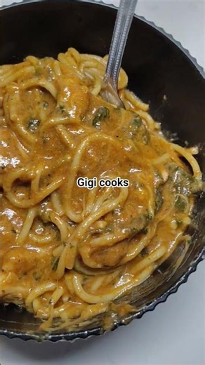 🔥 One‑Pot Creamy Chicken Spaghetti w/ Spinach 🍝✨ Cheesy, Saucy & So Good! 😍 #chickenpasta