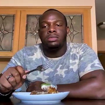 14K views · 39 reactions | A unique twist on traditional chicken and waffles, this version features fluffy, sweet waffles, topped with chunks of fresh pear simmered in a cinnamon- and nutmeg-spiced syrup, balanced with crispy lemon pepper chicken strips, and finished with a dollop of cinnamon whipped cream. Recipe by ReShawn Wilder of @Eyes_of_a_Foodie | Tasty | Facebook