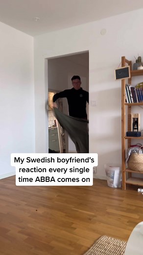And then I get a 5-minute-long private show #abba #sweden #sverige #swedish #svenska