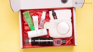 2.7K views · 31 reactions | July BeautyFIX features the best in beach babe beauty essentials! Check out our unboxing video and let us know - which is your favorite product in this month's box? drmstr.com/BeachsideBella | Dermstore | Facebook