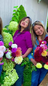 13K views · 1.7K reactions | More visitors in The Garden of Eden… they picked flowers and made their own bouquets…. So much fun…. | The Garden of Eden | Facebook