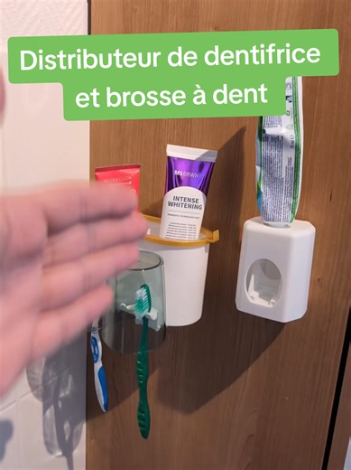 distributeur de brosse à dents et de dentifrice