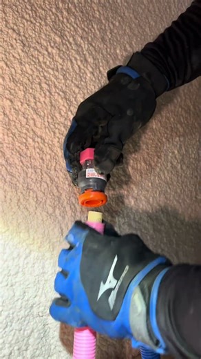 Pressure test plug | Plumbing detail | Japan craftInstalling a test plug on a 13A polybutylene pipe