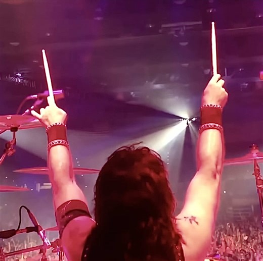 Eric Singer's Drumming Highlights with KISS 2016
