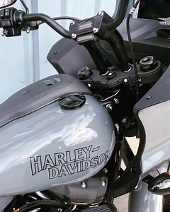 TRASK: Assault 2-into-1 Exhaust Great look, solid power and a clean rumble. Trask Performance nailed it with this design.... https://rolli.es/assaultexhaust Features & Benefits:- * Meticulously handmade from high-quality 16GA stainless steel, mandrel bent then gas purged and TIG welded. * Includes custom heat shields with wire tied fasteners for a race inspired look. * One of the best performing Harley exhausts on the market. * Double slip fit and gusset for additional strength. * O2 ports inclu