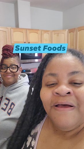 11K views · 185 reactions | (Full Review Link Below) https://www.facebook.com/share/v/ES3J9YAunHrr8gk8/?mibextid=xfxF2i 2 Big Sisters Food Review: Sunset Foods, Libertyville and Lake Forest, Illinois #sunsetfoods #foodreview | Kim Woods | Facebook