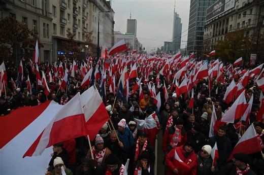 Marsz Niepodległości powraca. Tysiące ludzi przejdzie przez Warszawę. W tle afera z Dworcem Centralnym