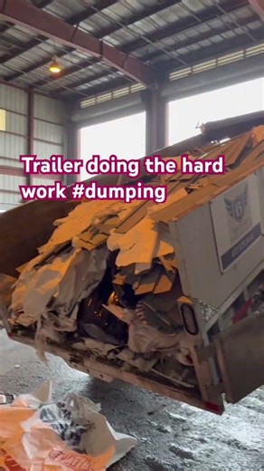 Trailer doing all the hard work at the MARSHFIELD, transfer station. #construction ￼