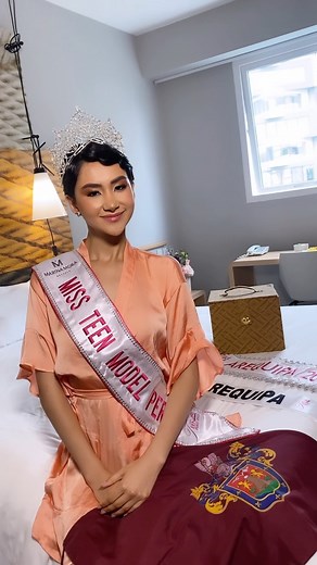 DESPERTAR DE LA REINA MISS TEEN MODEL PERÚ Algo #tradicional es ver a nuestras #reinas despertar y que sientan que su sueño se ha cumplido, Hoy vemos a nuestra reina recién #coronada @valeria.zeballoss de #arequipa #hermosa y sabemos que será un #año lleno de sorpresas y de triunfos para ella. Agradecemos a @ibislimareductomiraflores por acoger a nuestra #teenmodel Gracias a @oscarmorahair y a @lucilisbet por el #maquillaje y #peinado Gracias a @greenhouse_floreria por el hermoso arreglo #floral