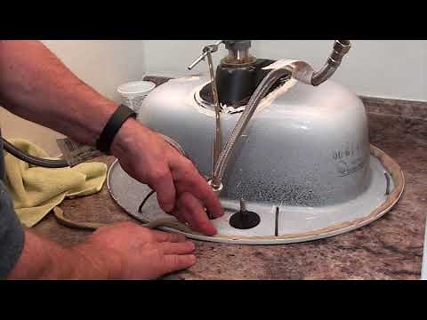 How to Caulk A Bathroom Sink