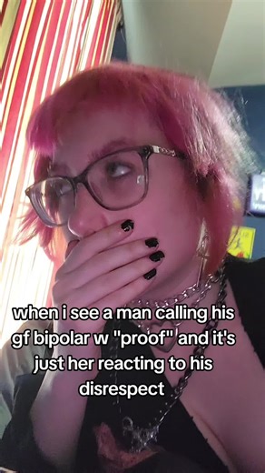 Understanding Bipolar Disorder vs. Relationship Dynamics