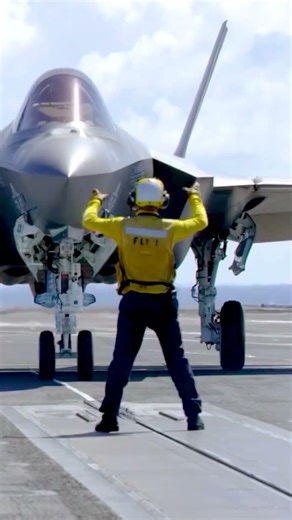 The F-35C brings the power ⚡