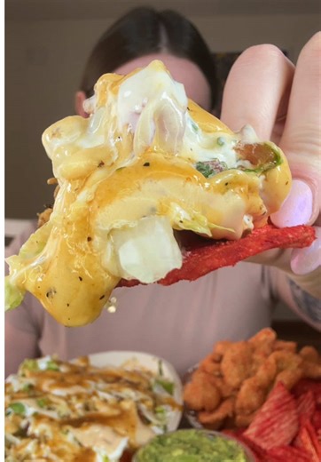 @Chipotle w/ seaweed crisps, flamin' hot pork rinds & chips 😮‍💨🥙🔥 #foryou #mukbangeatingshow #asmr #foodie #foodtiktok chicharron crunchy mukbangs video eat with me no talking