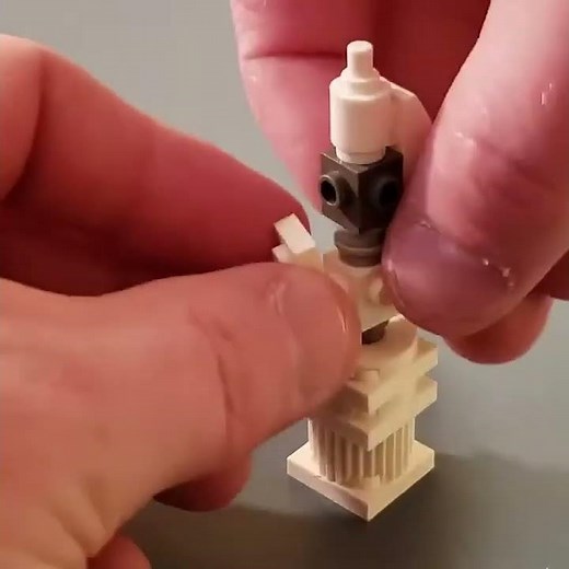LEGO Chess Queen Tutorial