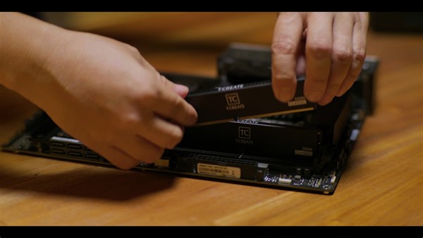 Unleash your creative potential with the latest ASUS ProArt DIY PC ecosystem 🌟. Tailored for media professionals, content creators, and digital visionaries, its cutting-edge tools are designed to transform your ideas into masterpieces. Dive into a world where precision meets performance. #ASUS #ProArt Quick specs: -Intel® Core™ i9-14900K -ASUS ProArt Z790-CREATOR WiFi -32GB T-Create Classic DDR5 -2x1TB TForce Z5 NVME SSD -ASUS ProArt RTX 4080 -ASUS ProArt LC420 AIO -ASUS ROG Thor 850W -ASUS Pro