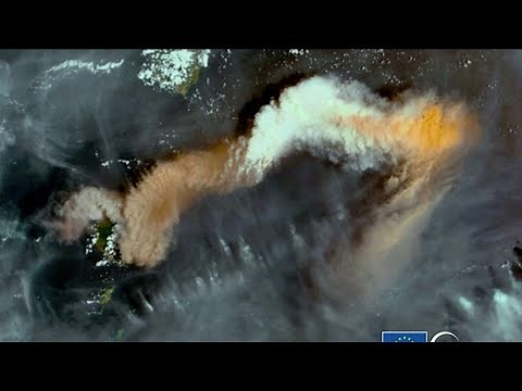 'Huge' explosion rocks St. Vincent as volcano keeps erupting