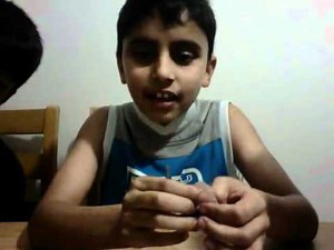 HOW TO: Disappearing paper trick