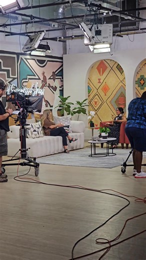 Saam Expresso Morning Show - SABC 3 en David Gresham Entertainment Group | Armand Hofmeyr