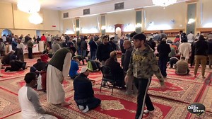 34K views · 350 shares | Every American should plan a visit to the Mosque and Meet Muslims we'd love to host you! Make it A FAMILY DAY! If you're in Chicago city area call MCC to set up an appt. (773) 725 9047 or Suburbs call (847) 581-9410 | The Deen Show | Facebook