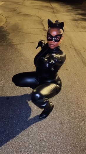 Paula P on Instagram: "🔎Cat Fight 5 Piece Costume Set @FashionNova #catwoman #hallowen #fashionnova Halloween is coming up go shop 🎃🐈‍⬛"