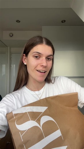 Zara Hall : Veste verte délavée et reçu en mauvais état