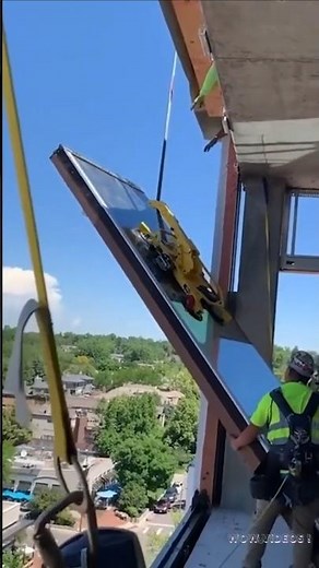 Work Fails – Heavy Loads, Big Mistakes 😂