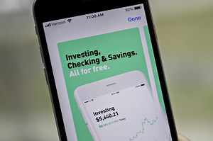 Twenty-year-old commits suicide after seeing what he believed were major losses on Robinhood