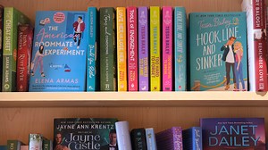 Predicting 2024's biggest romance book trends