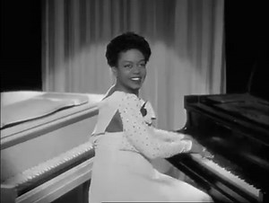 Hazel Scott on two grand pianos, from movie "The Heat's On" | Pianoforte