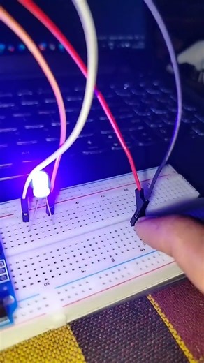LED control using Arduino UNO 😀👍 #arduino #arduinoproject #viral #trending #youtubeshorts #led #like