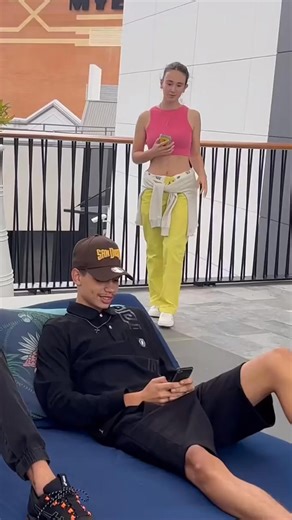 Reading random peoples text messages #texting #prank #comedy #fyp | Patti Jadee | Facebook