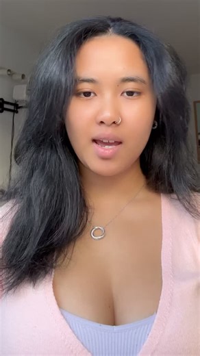 Interview in the UK soon? 🇬🇧 As an international student, you can’t afford to just ‘wing it’. In this reel, you’ll learn: Common UK interview questions you MUST prepare for The UK cultural rules no one explains (etiquette, small talk, timing) Smart questions to ask so you actually look like the right fit Save this for your next interview, and share it with a friend. #internationalstudent #internationalstudents #internationalstudy #studyabroad #ukstudyvisa #studentvisa #studyvisa #ukstudy #stud