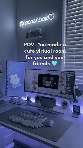 *˚‧͙✧ 🌐 hanging in the cyberverse 🌐✧‧͙⁺* Hey friends! I hope you’re having a good week. 🤍 My beautiful bestie @elfc0ffee had a co-working day and it was a nice change of pace. We watched all our favorite music videos and decorated our space with cute stickers. We both actually got a lot done that day too! We also hung out while we decorated our desktops with things we like. She made an adorable sakura/pink/Ghibli theme and I attempted a blue Y2K theme 😆 Do you like co-working with friends? �