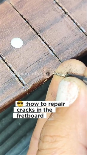 59K views · 189 reactions |  : how to repair cracks in the fretboard #guitar #guitarplayer #guitarrepair #reelsguitar | Ahyan Juanda Subarkah | Facebook