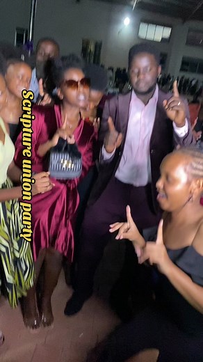 Illuminate Your Youth Group with a Scripture Union Light Party