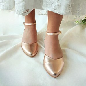 Stunning Rose Gold Bridal Shoes for Your Special Day, Ankle Strap Pointy Toe Flats, Wedding Gown Pumps, Ideal Gift for the Bride's Sister - Etsy