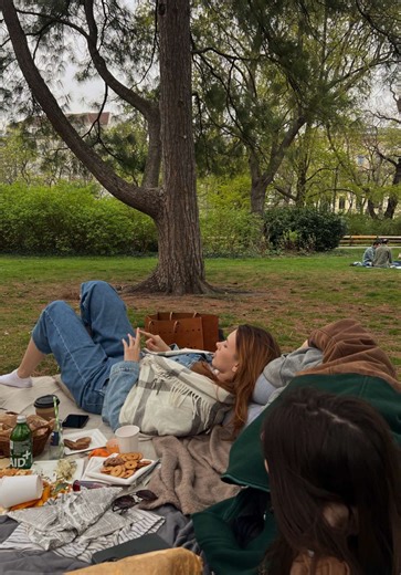 Spring Inspiration: Embrace the New Season!