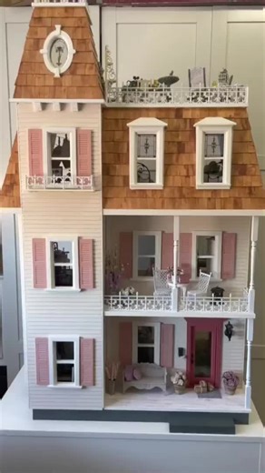 Dollhouse Tour: Crafting Miniatures for Family Fun
