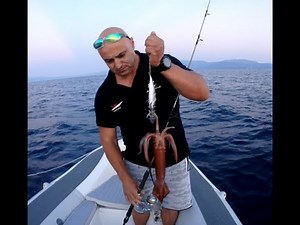 Ψάρεμα με σκάφος στον Κορινθιακό