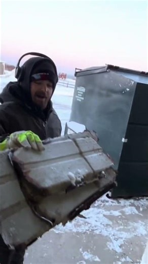 Poor building😢 #youtubeshorts #fy #trashtruckbrothers #shorts #snow #shortsfeed #viral #viralvideo