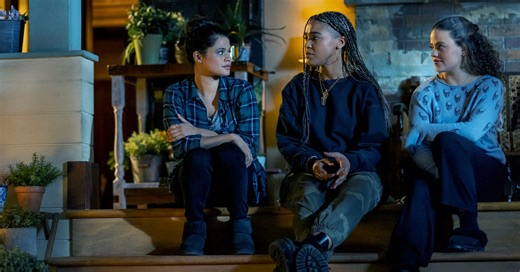 Charmed Cast Honors Those Who Paved Way for Them; S04E01 Preview