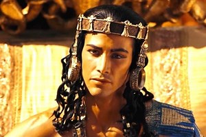 25 anni fa usciva “Piccolo Buddha”, la fiaba orientale del maestro Bernardo Bertolucci